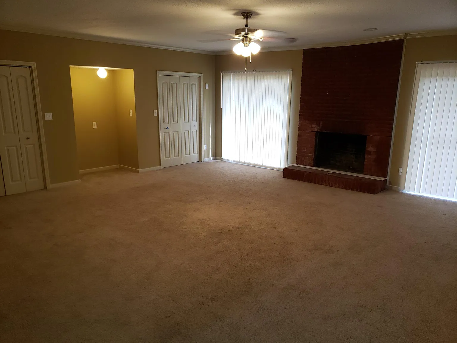 2622 Hemingway Cir — Photo 4