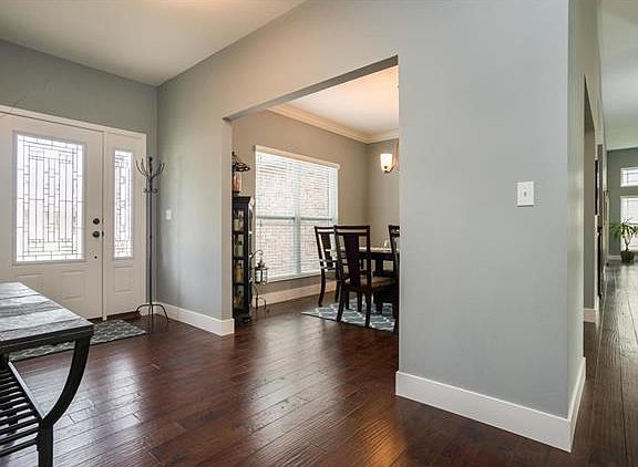 4th image of 1353 Shady Parc Ct
