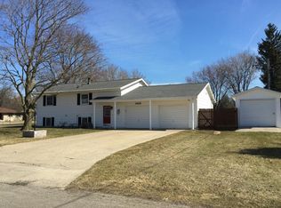 1939 Smyers Dr, Benton Harbor, MI