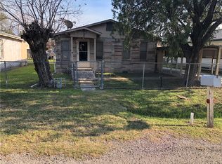 526 Dolores St, Taft, TX 78390