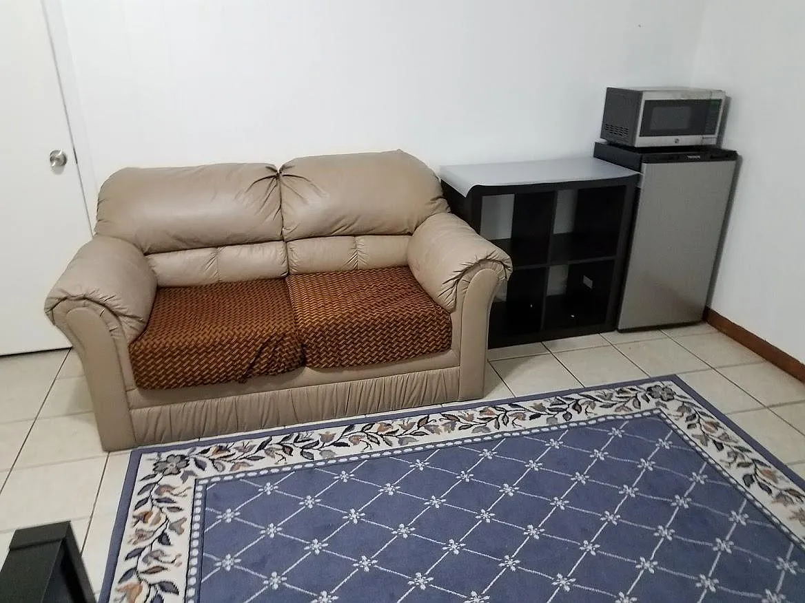 Studio, 400 sqft, $1,000 — Photo 3