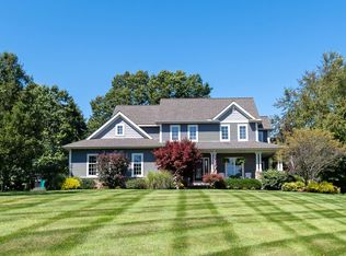 1876 Westbourne Ct, Chelsea, MI 48118