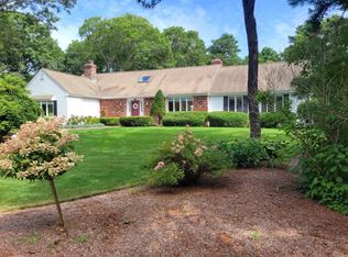 557 Cotuit Bay Dr, Cotuit, MA 02635