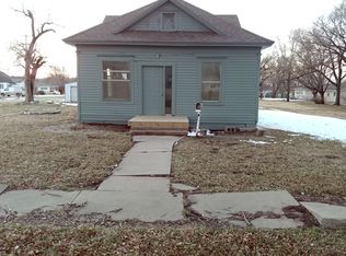 601 N Poplar St, Peabody, KS 66866
