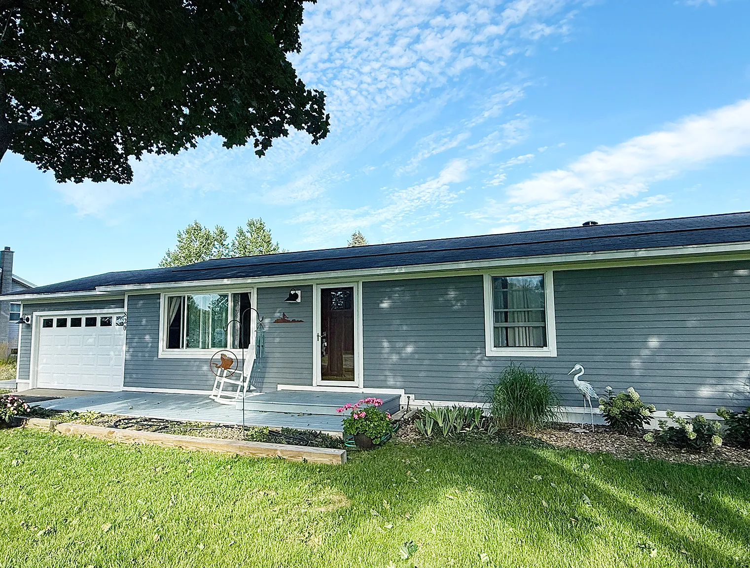 3 bed, 1200 sqft, $1,200 — Photo 1