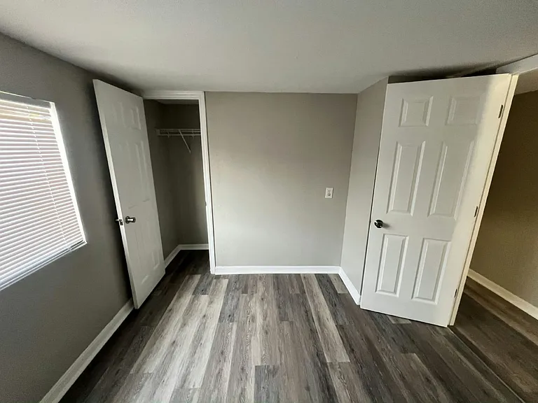 Auburndale Estates — Photo 11