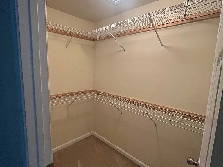 5250 Wyndholme Cir — Photo 11