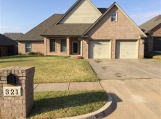 321 E Richmond Ter, Mustang, OK 73064