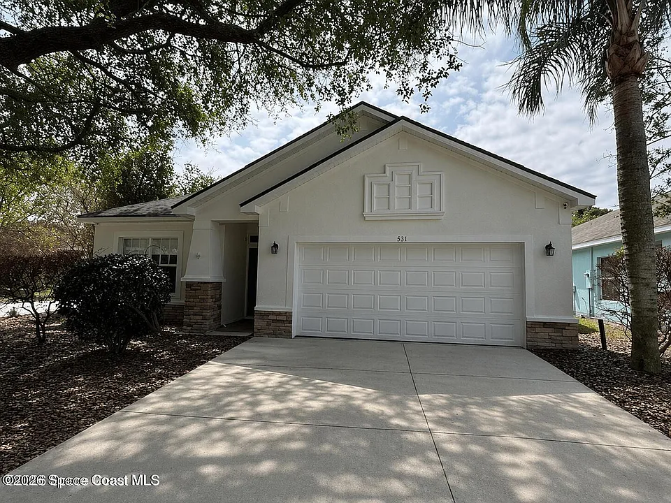 631 Waterside Cir