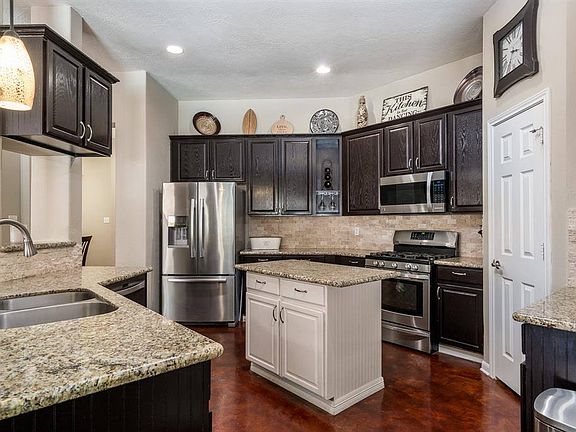 3rd image of 14811 Wild Ivy Ct