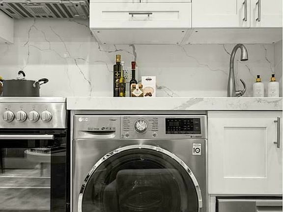 5th image of 244 W 22nd St #7