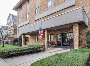 86 W 33rd St APT 106, Bayonne, NJ 07002