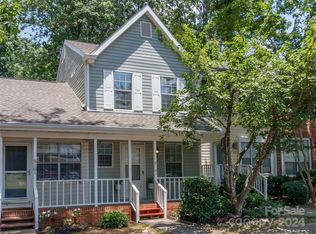 8103 Circle Tree Ln, Charlotte, NC 28277