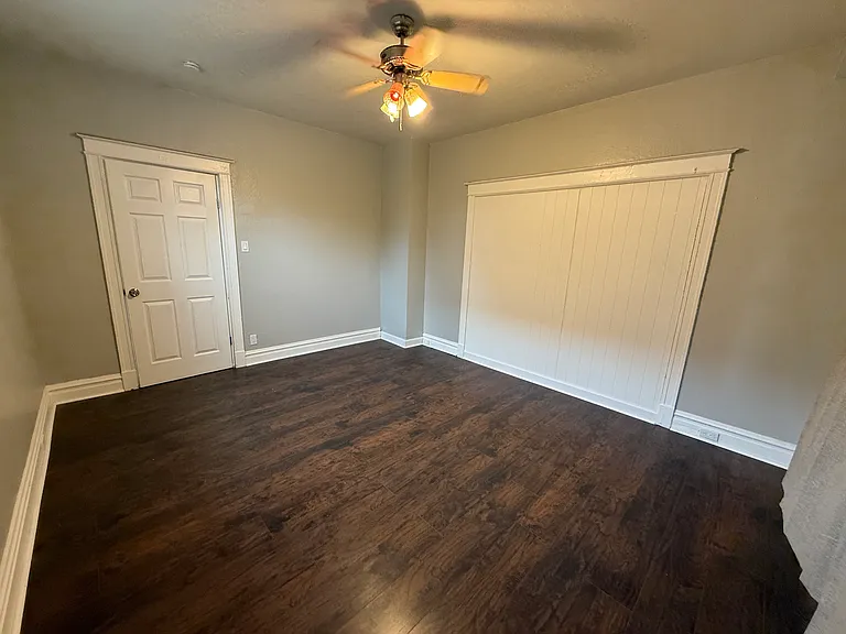 8645 Natural Bridge Rd — Photo 10
