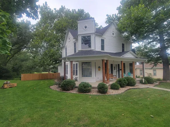 2118 P St, Auburn, NE 68305