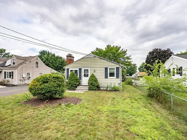 46 Hall St, Feeding Hills, MA 01030