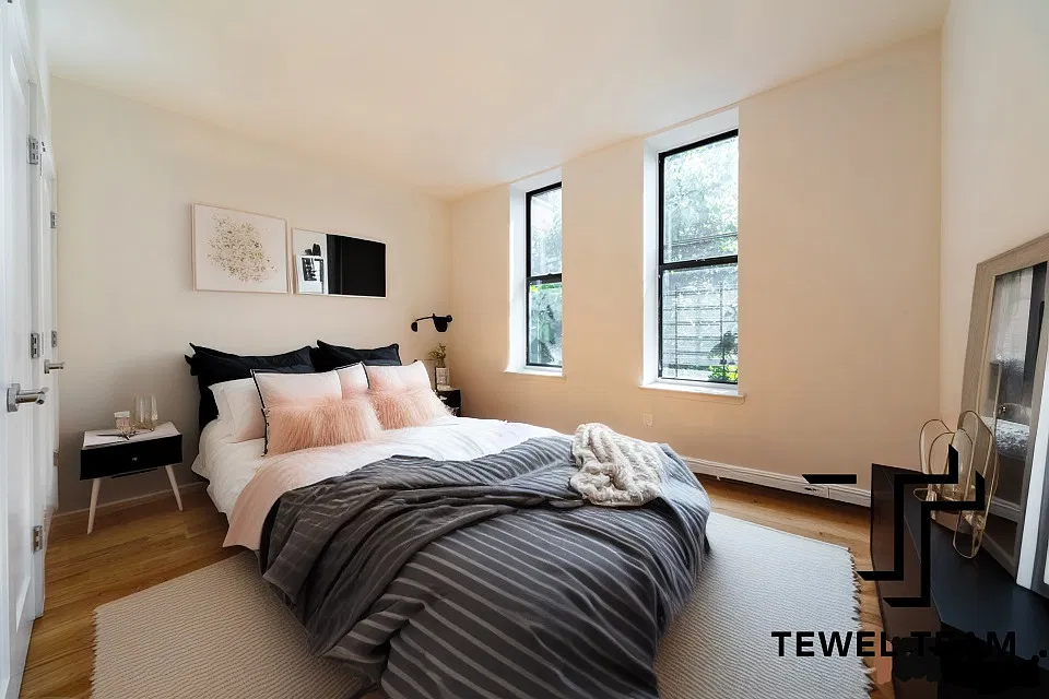 2285 Adam C Powell Boulevard — Photo 1