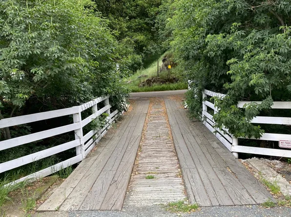 3102 Finley Rd #B, Pleasanton, CA 94588