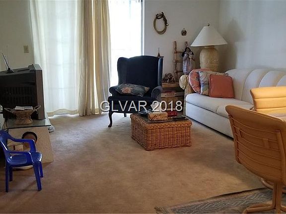 5th image of 3823 S Maryland Pkwy Unit M7