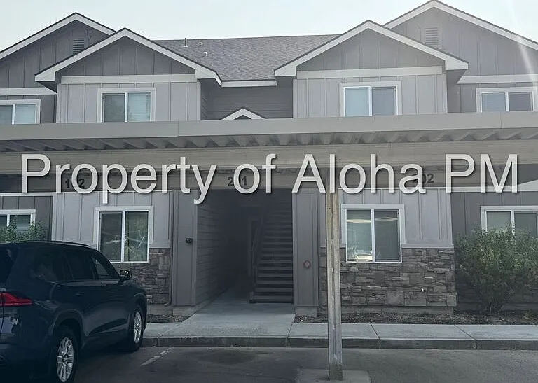 10639 W Wasdale Dr #102 — Photo 1