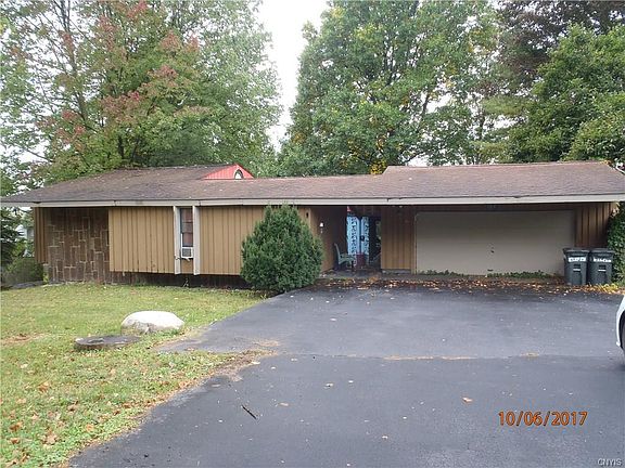 2nd image of 106 Sun Harbor Dr