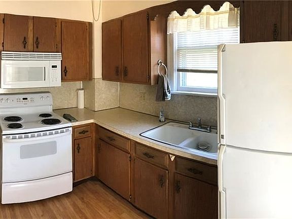 5th image of 2712 Cleveland Ave