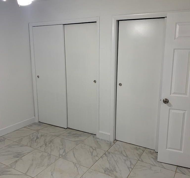 1st image of 16117-16135 NE 19th Ct N #1