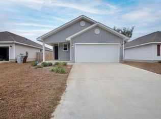 5466 Peach Dr, Pace, FL 32571