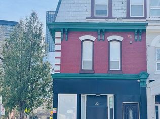 53 Sullivan St #2A, Toronto, ON M5T1C2