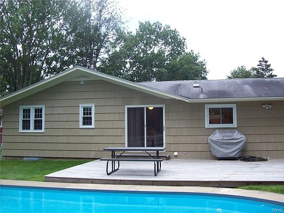 2nd image of 8228 Eden Ln