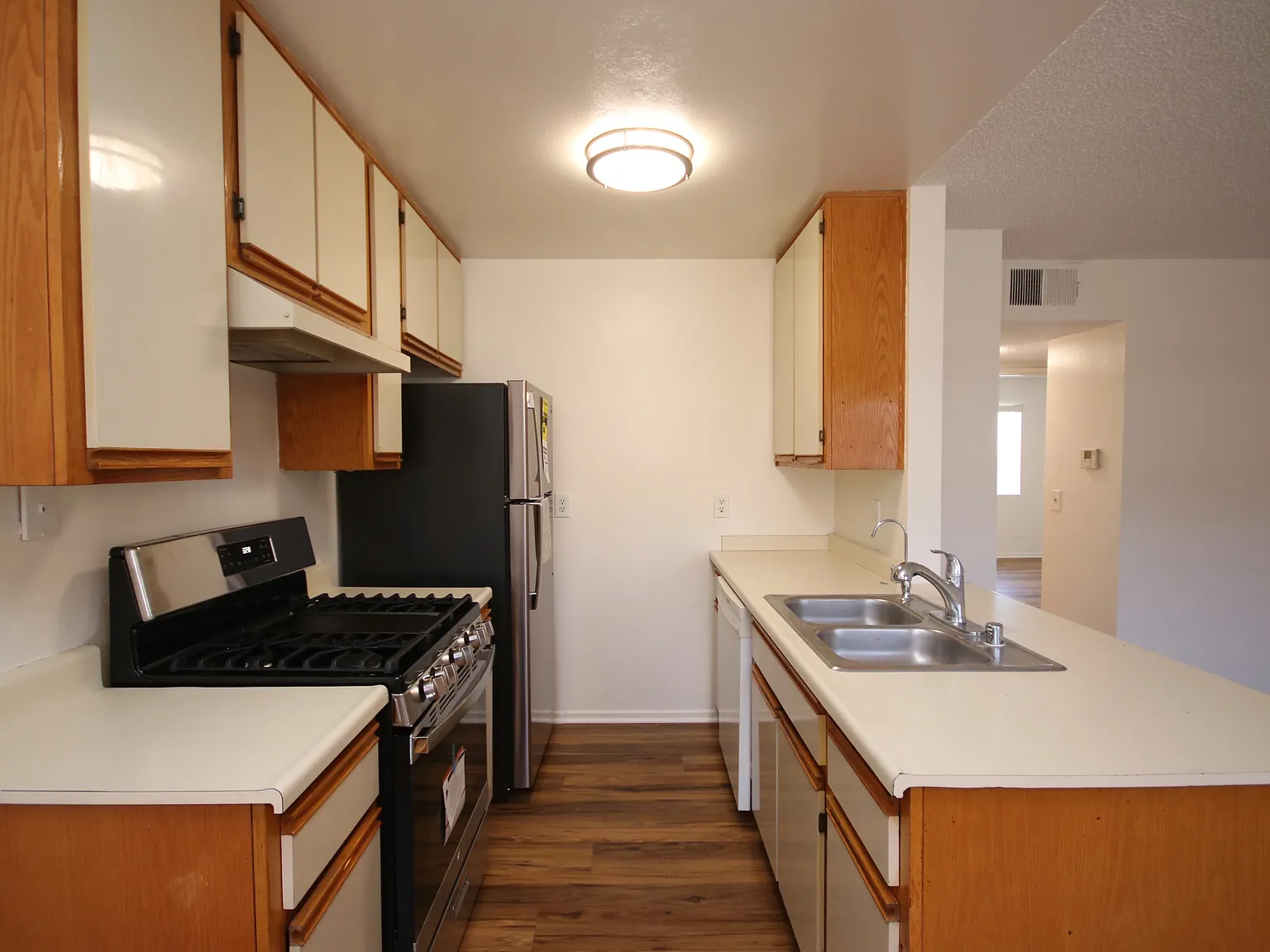 2 bed, $2,295 — Photo 3