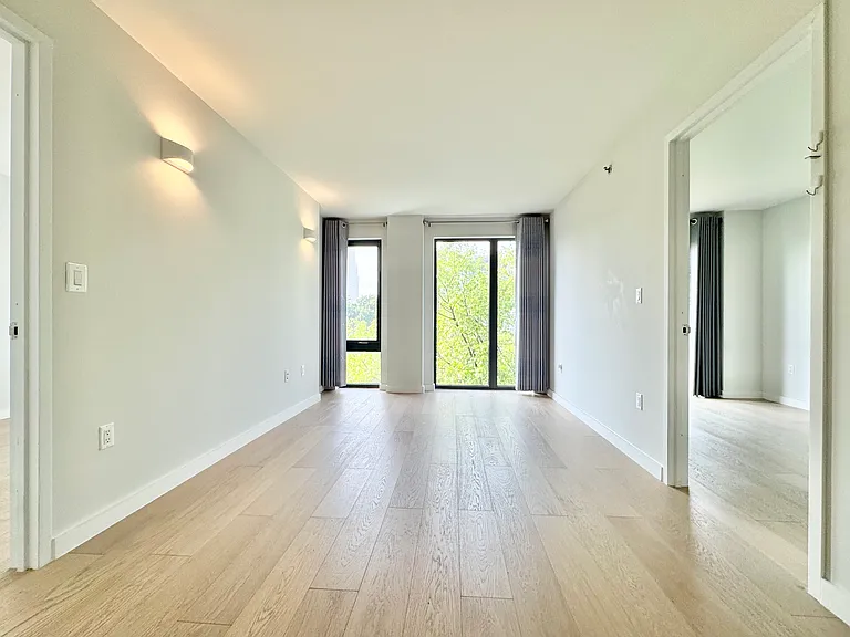 136-80 41st Ave #5C — Photo 4