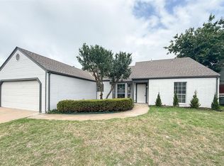 117 N Grand Fork Dr, Edmond, OK 73003