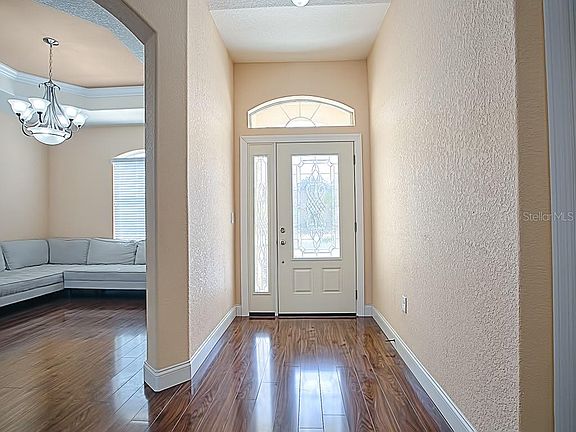 4th image of 12432 NE 48th Cir