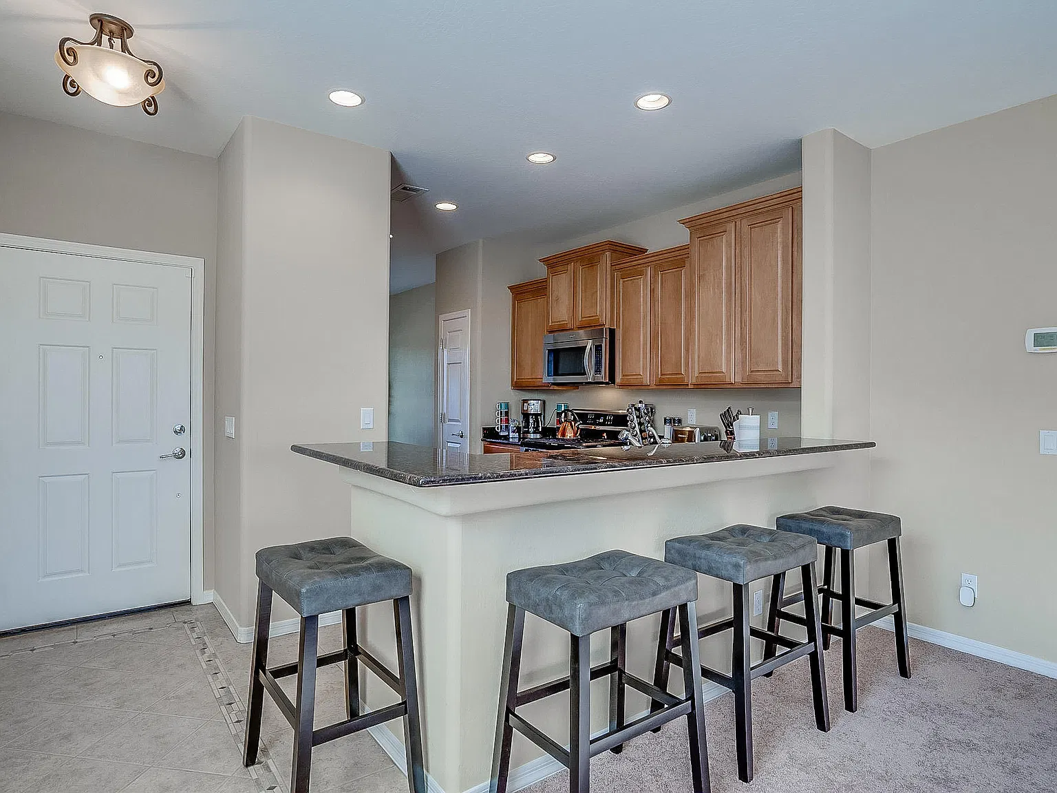 2 bed, 2.0 bath, 1373 sqft, $1,475 — Photo 3