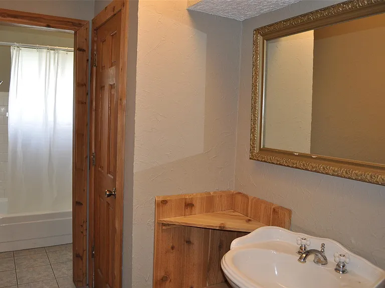 22411 Merrymount Dr — Photo 11