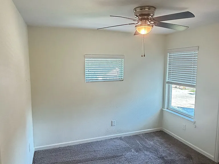 3445 Frazier Ave — Photo 11