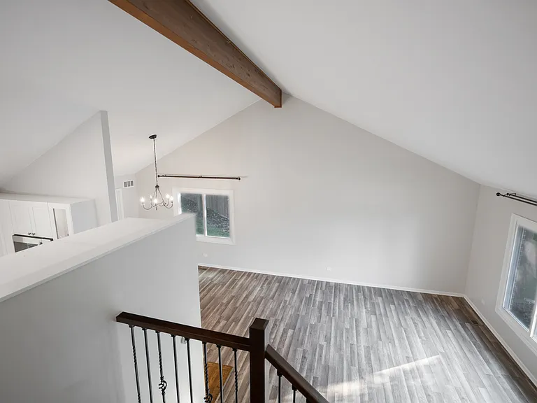 615 Chester Ct E — Photo 17
