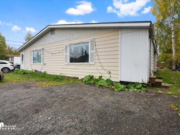 425 Eklutna St, Anchorage, AK 99504