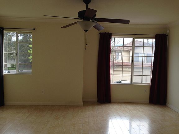 4th image of 1587 Timber Creek Dr #1