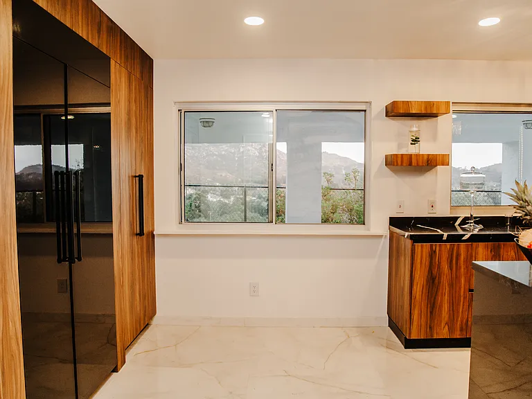 Kitchen - Mountain View