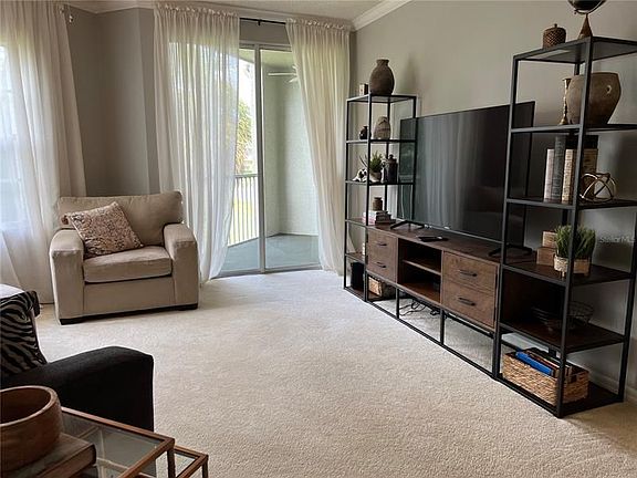 4th image of 5601 Bentgrass Dr #10204