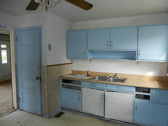 4th image of 604 Horning Pl