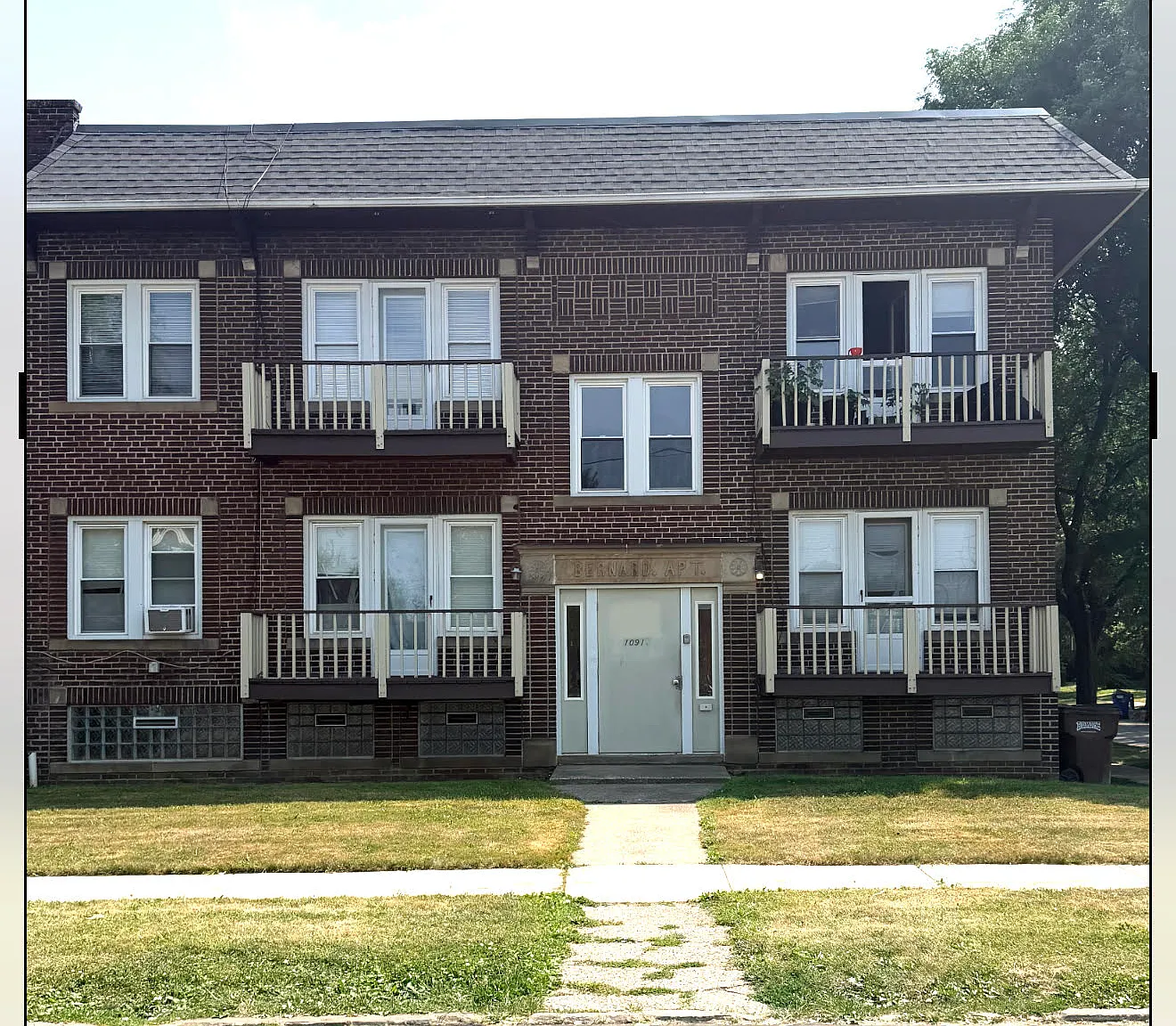 10917 Bernard Ave — Photo 1