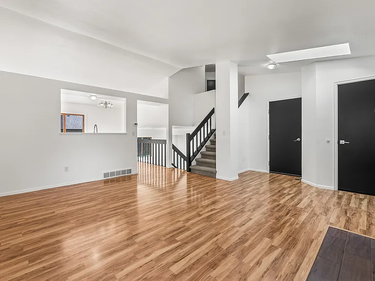 828 Essex Dr #HOUSE — Photo 5