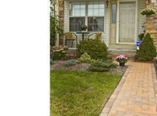 1403 Duke Ct, Royersford, PA 19468