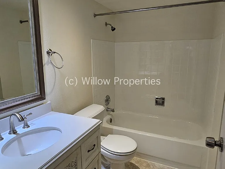 8301 Zircon Dr SW #A-6 — Photo 8