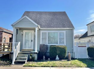 260 E 3rd St, Ceredo, WV 25507