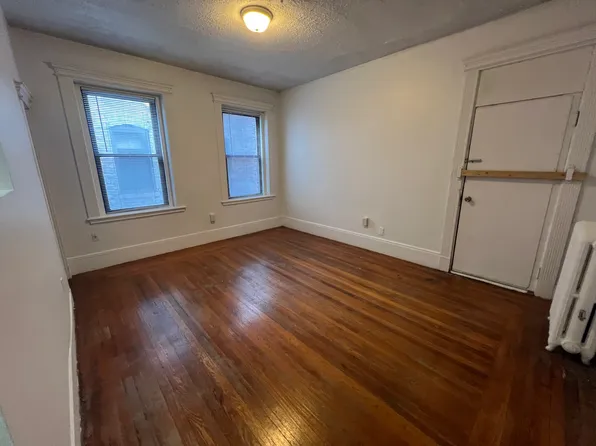 238 Hemenway St, Boston, MA