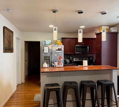 2nd image of 36 Brunswick Ave Unit 2